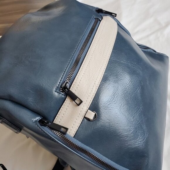Faux Leather grayish blue back pack - Picture 5 of 12
